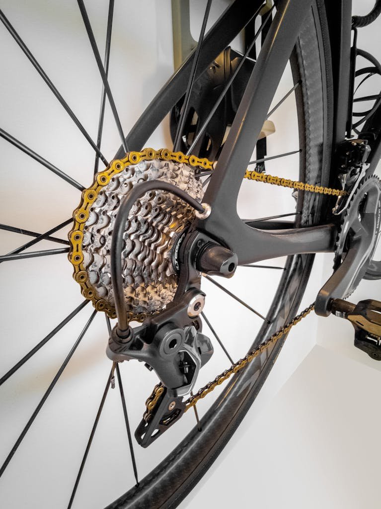Photo by Fernando Arcos Carbon Fiber E-Bikes
