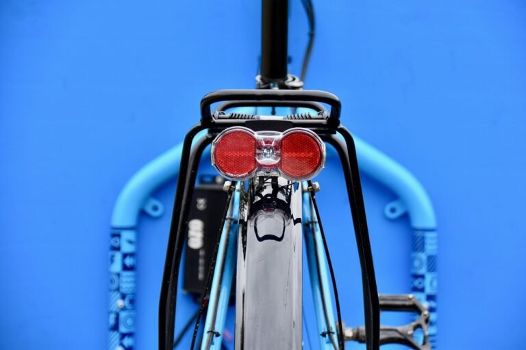bike, light, rear lights, sign, bicycle tail light, ballad, bike ride, cycle, transport, vehicle, structure